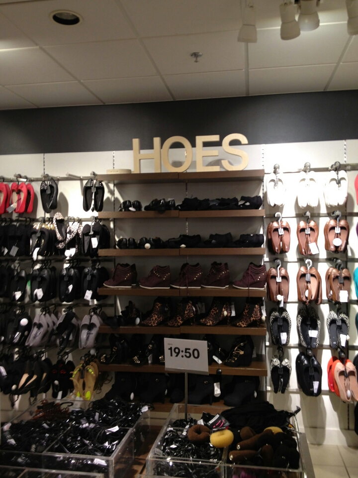 (S)hoes